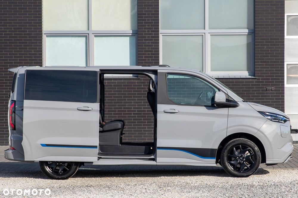 Ford Tourneo Custom - 5