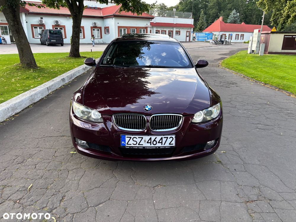 BMW Seria 3 325xi Coupe - 7