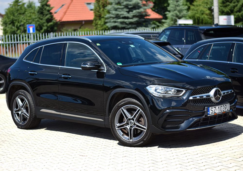 Mercedes-Benz GLA 250 e 8G-DCT AMG Line - 39