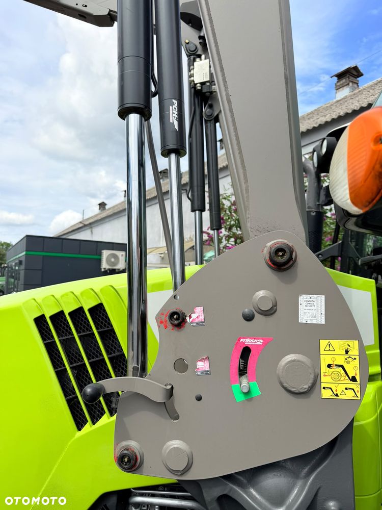 Claas Arion 420 - 13