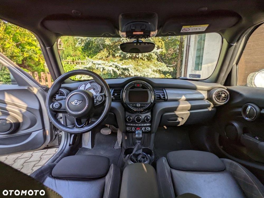 MINI Cooper Standard - 9