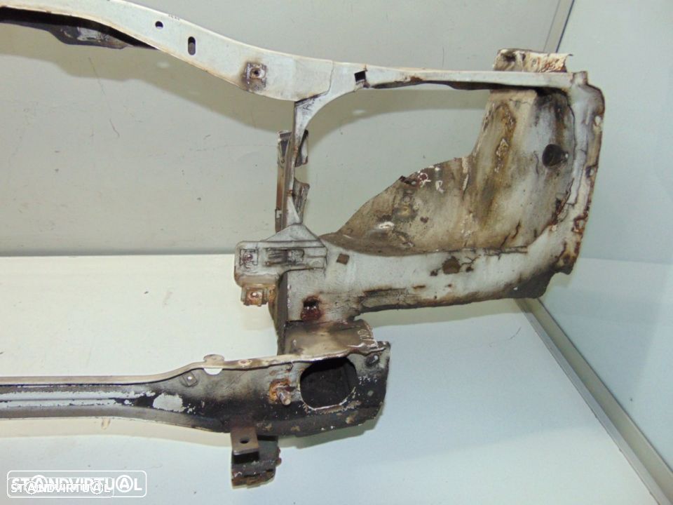 Mercedes W123 - frente de chapa com mascaras de faróis - 4