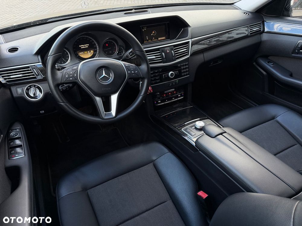 Mercedes-Benz Klasa E 220 CDI 7G-TRONIC Avantgarde - 25