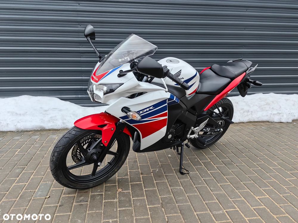 Honda CBR - 4