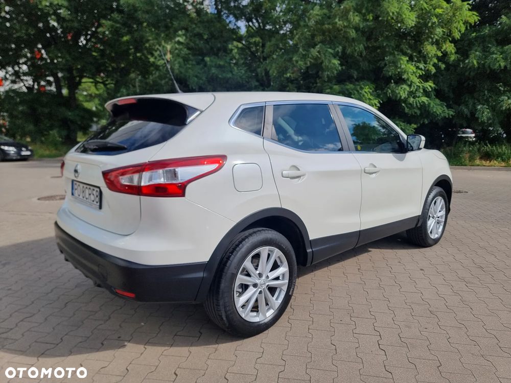 Nissan Qashqai 1.2 DIG-T Acenta EU6 - 4