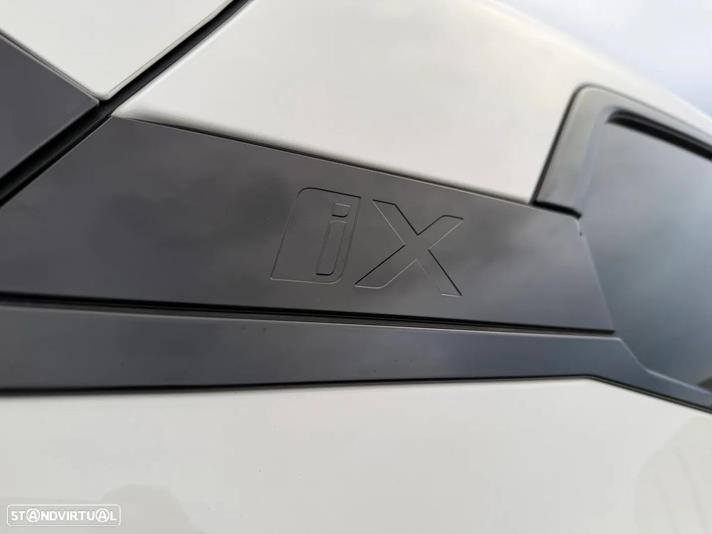 BMW iX xDrive 40 Pack Desportivo - 20