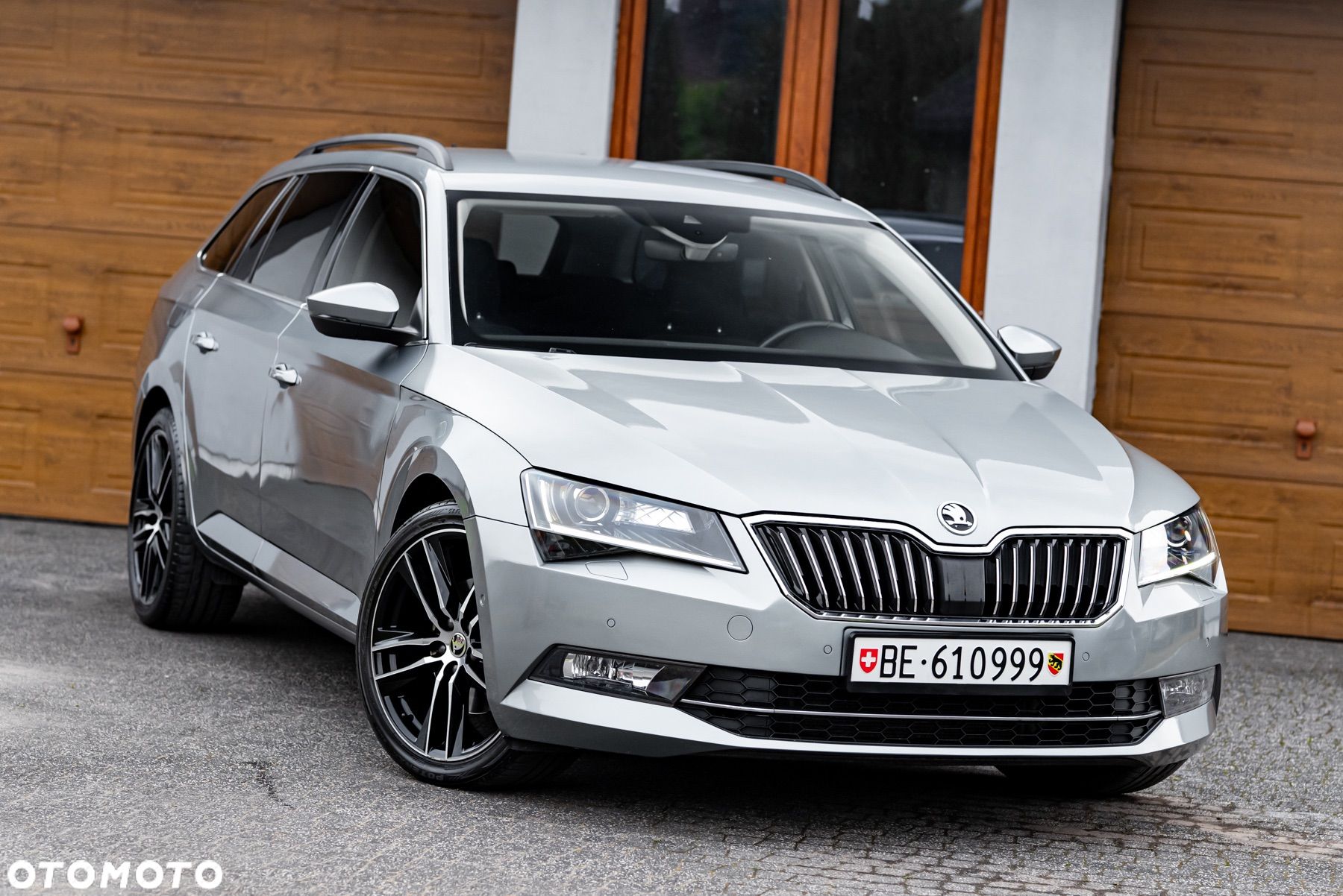 Skoda Superb Combi 2.0 TDI 4x4 DSG Ambition - 1