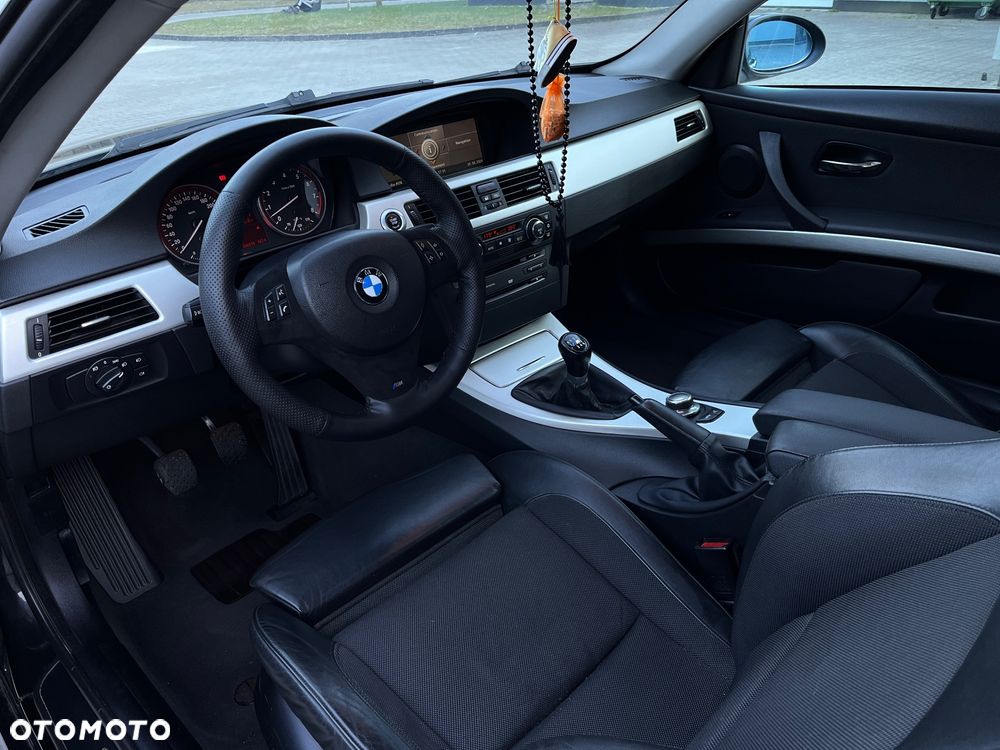 BMW Seria 3 325i - 9