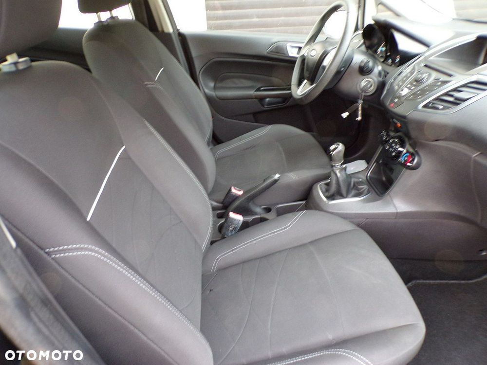 Ford Fiesta - 22