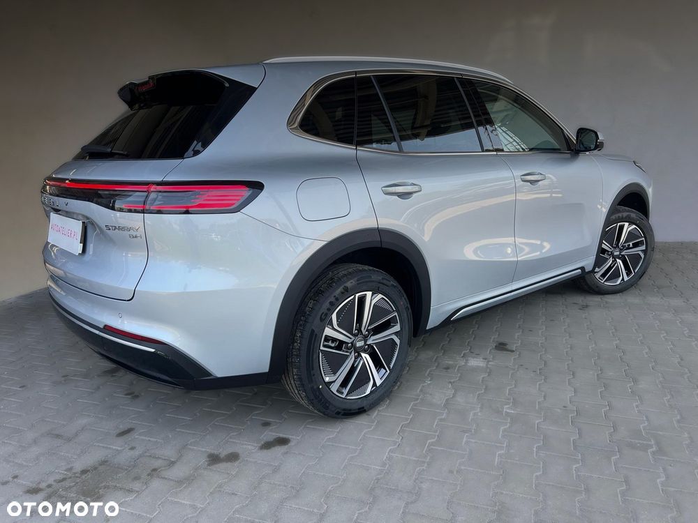 Geely Starray EM-i 1.5 PHEV Pro - 12