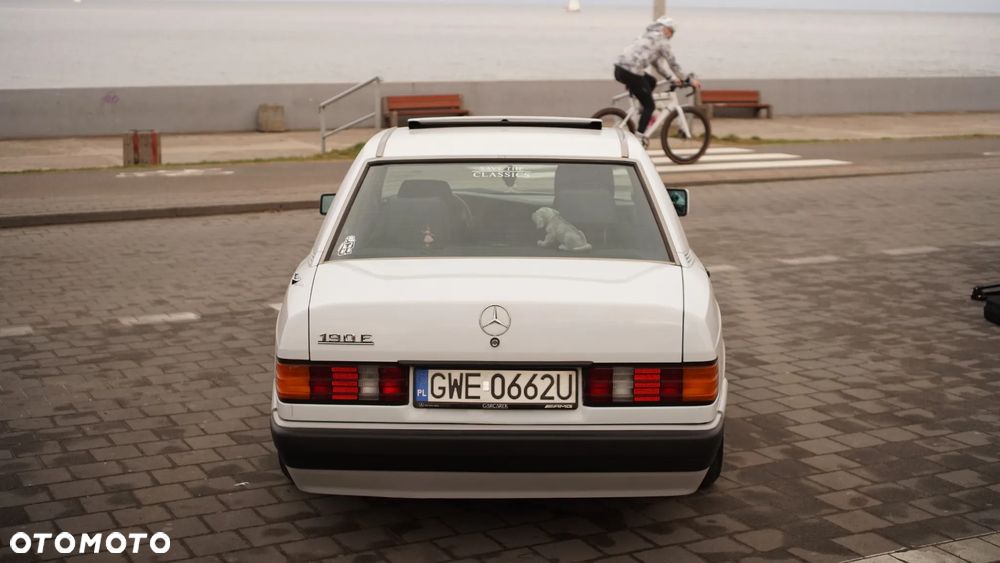 Mercedes-Benz W201 (190) - 6