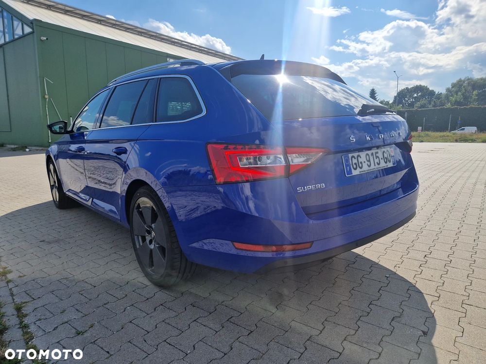 Skoda Superb 2.0 TDI Ambition DSG7 - 14