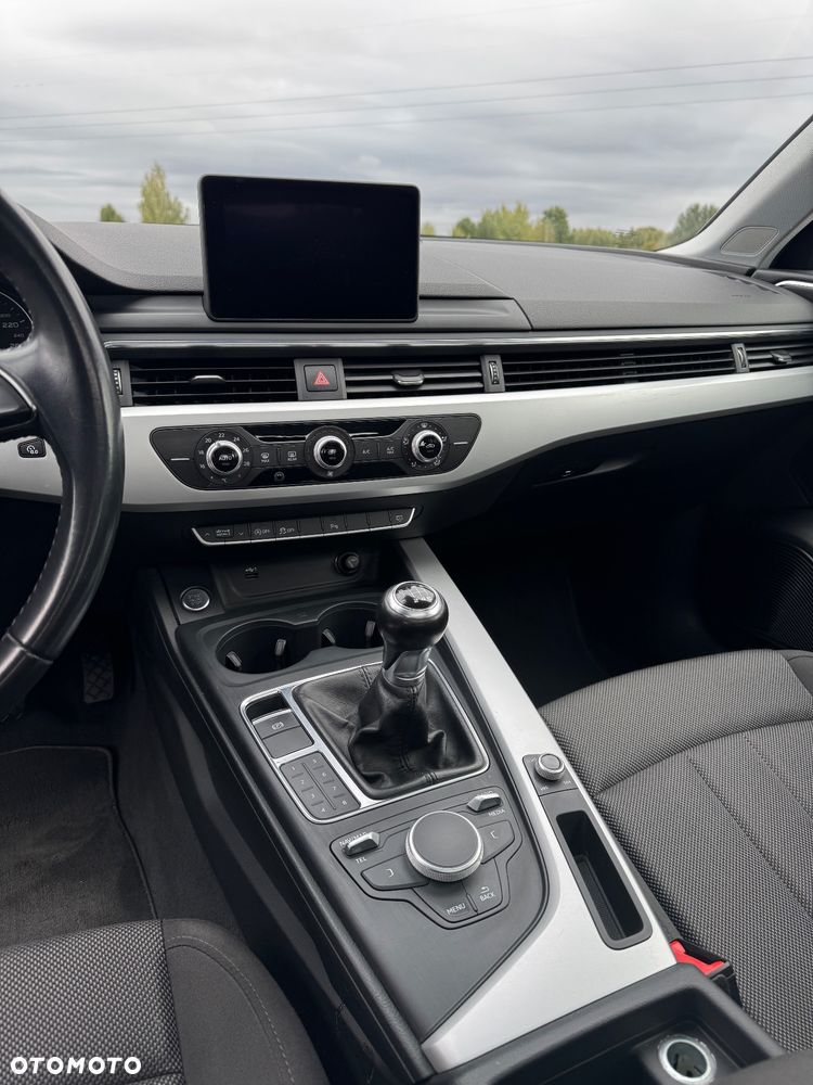 Audi A4 Avant 2.0 TDI - 19