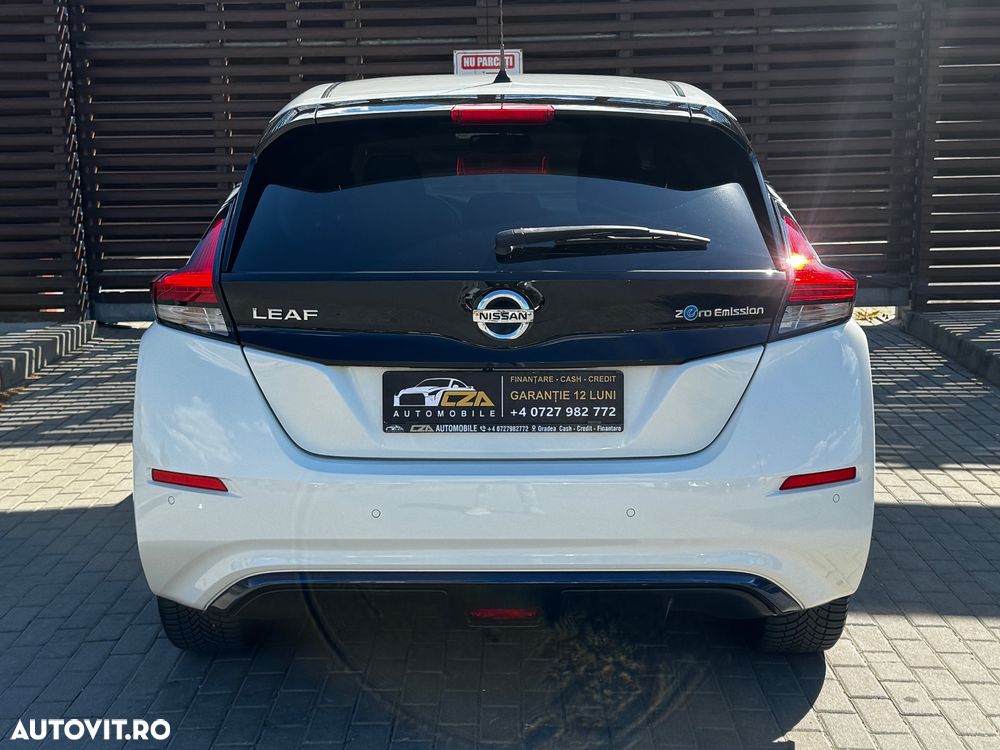 Nissan LEAF - 10