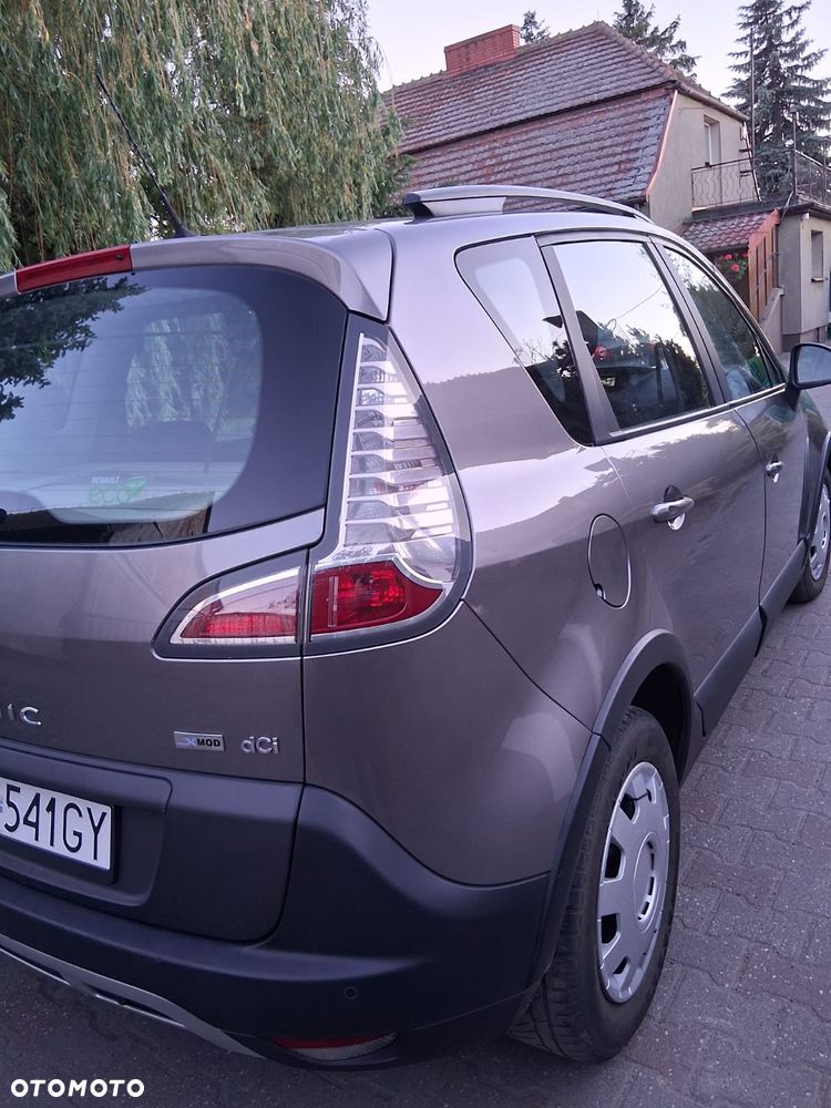 Renault Scenic dCi 110 Xmod Paris - 9