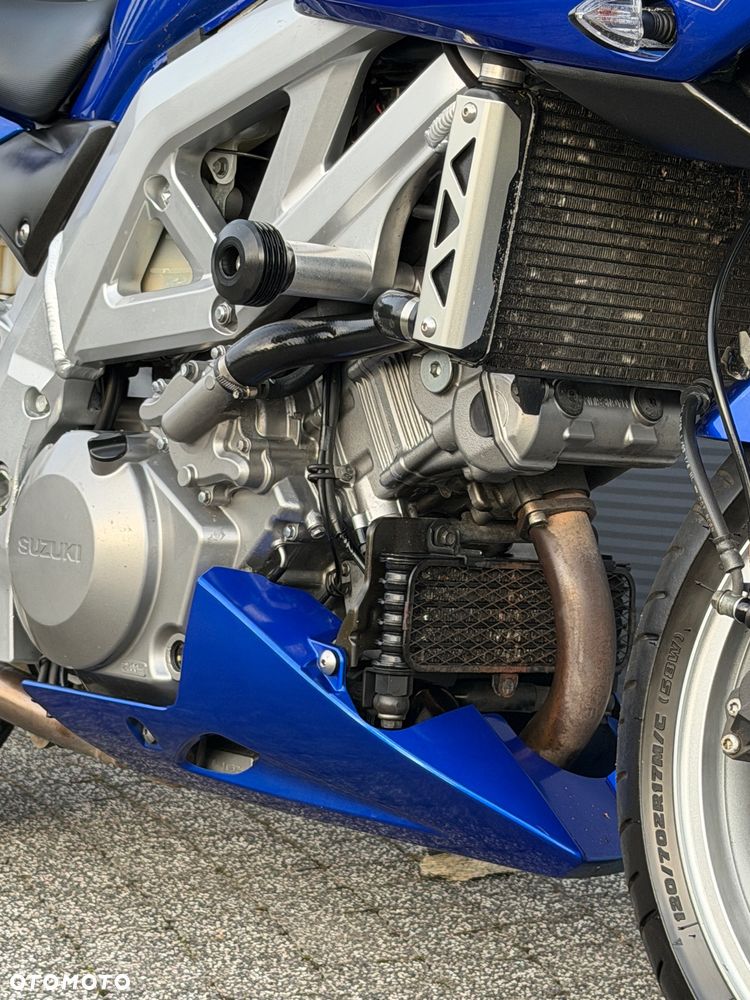 Suzuki SV - 8