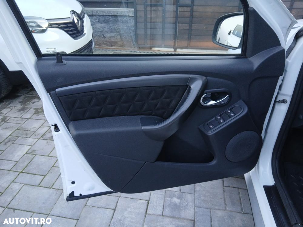 Dacia Duster 1.5 dCi 4x2 Prestige - 11