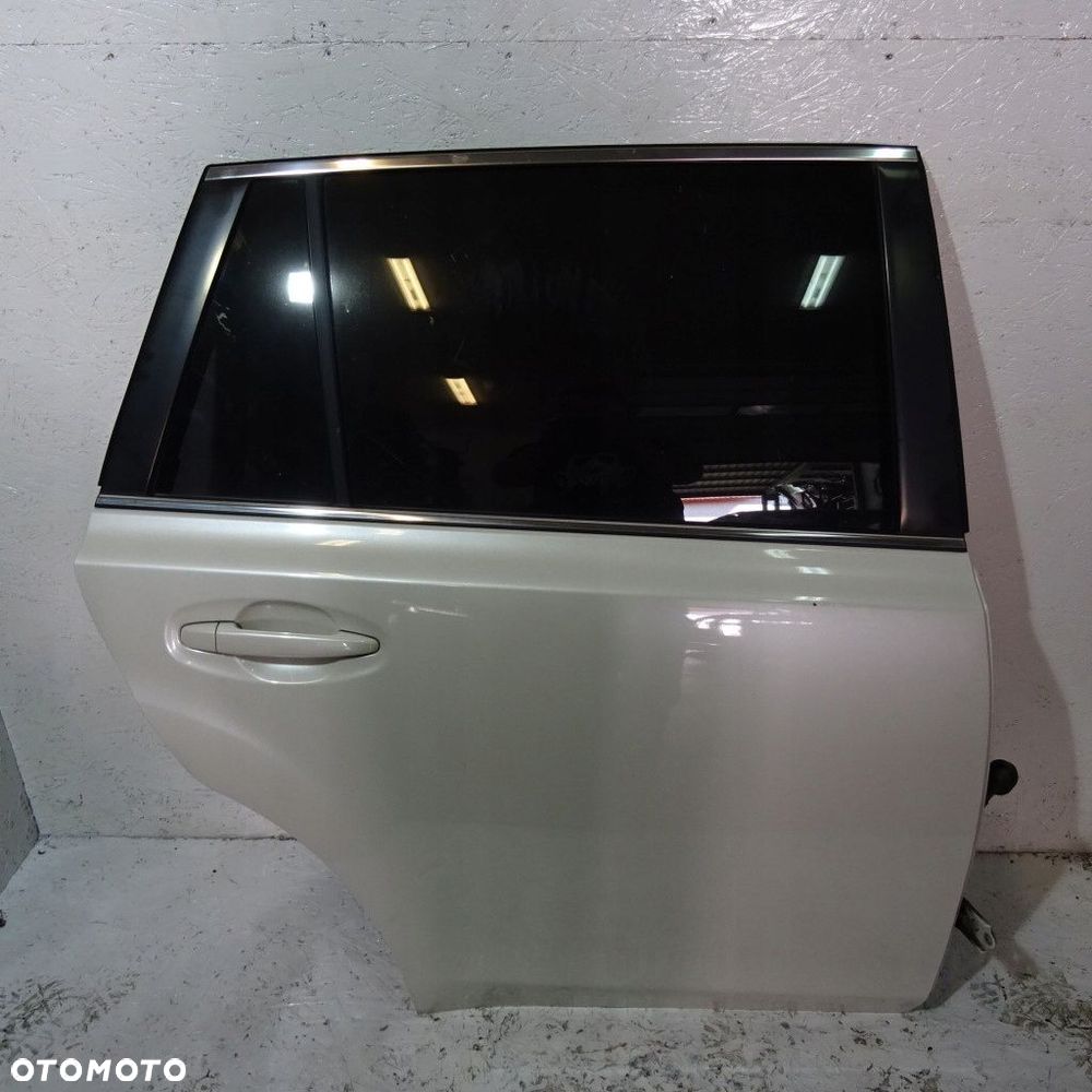 SUBARU LEGACY V KOMBI DRZWI TYŁ PRAWE 37J - 1