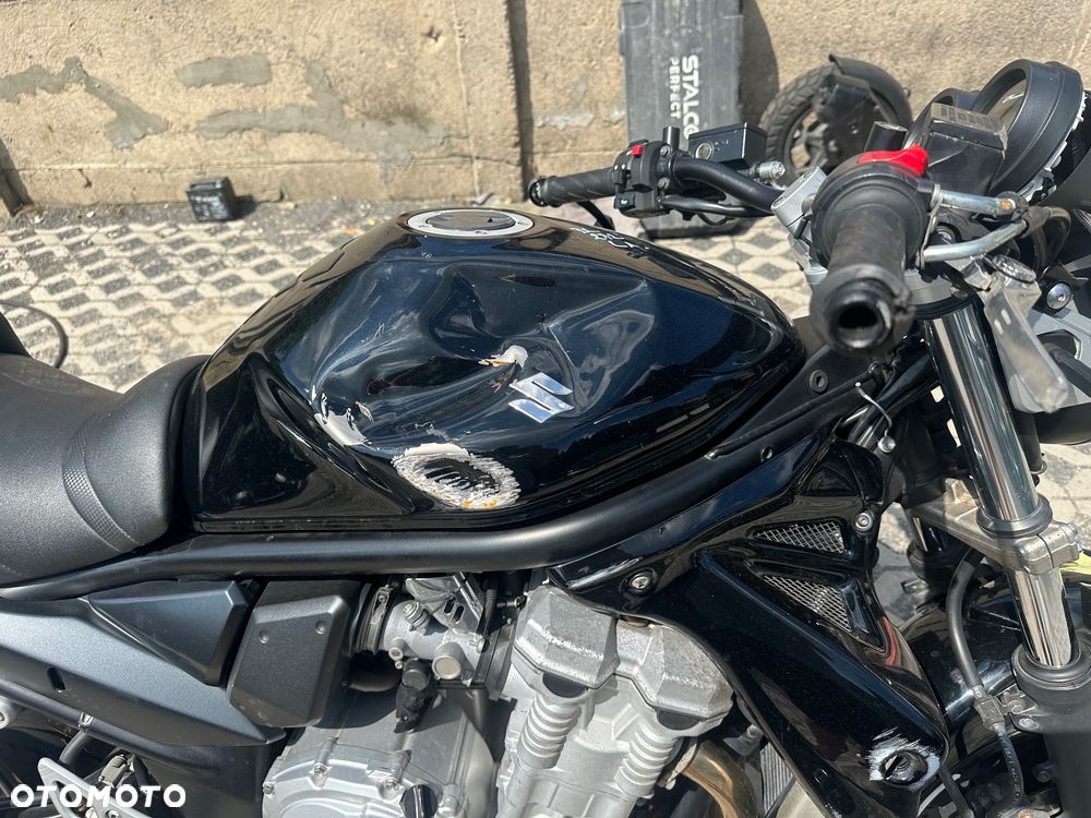 Suzuki Bandit - 10
