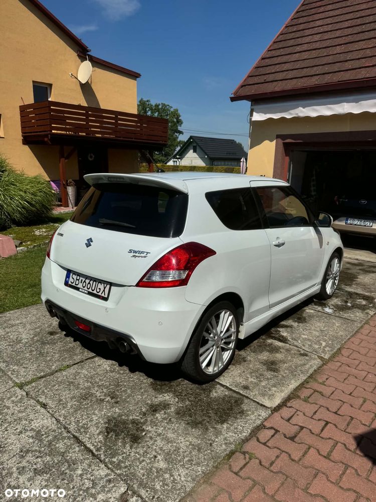 Suzuki Swift - 4