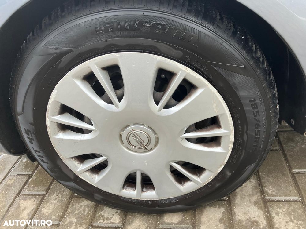 Opel Corsa 1.4i Aut Cosmo - 9