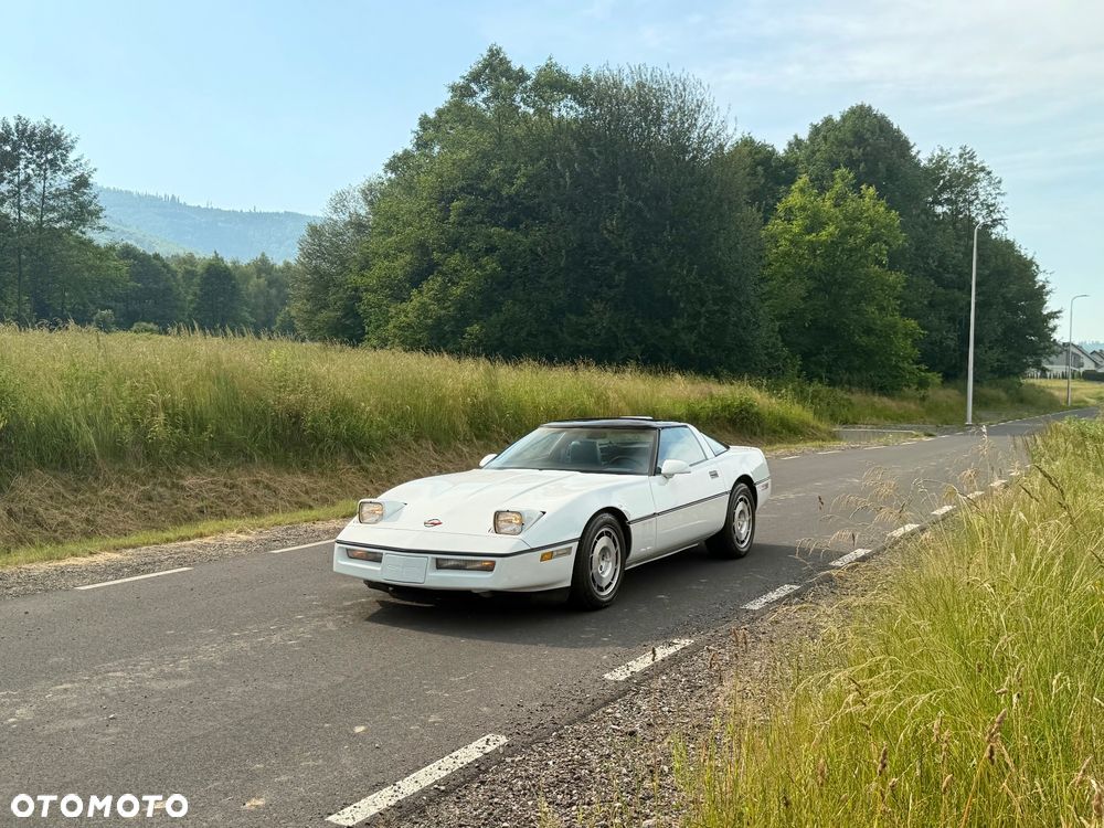 Chevrolet Corvette - 9