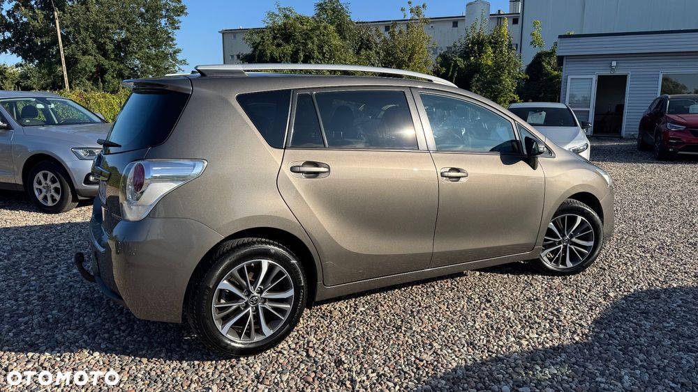 Toyota Verso 1.8 Premium EU5 7os - 15