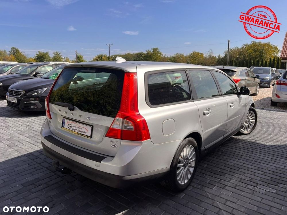 Volvo V70 2.4D Momentum - 10