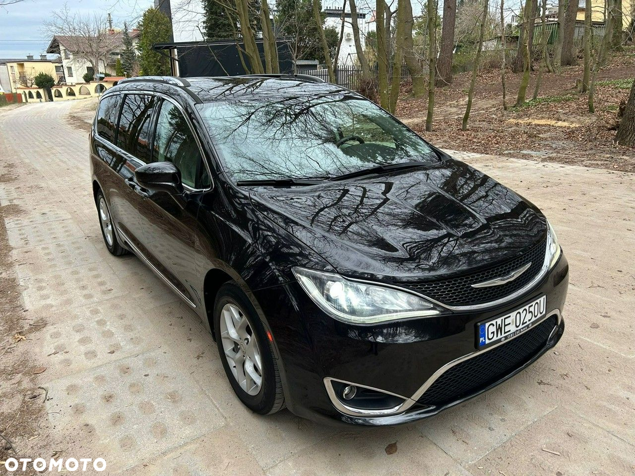 Chrysler Pacifica - 6