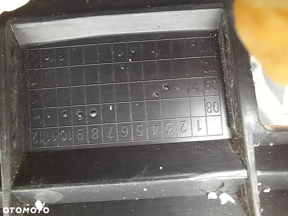 RENAULT CLIO III GT RS KRATKA ŚRODKOWA ZDERZAK PRZÓD - 3