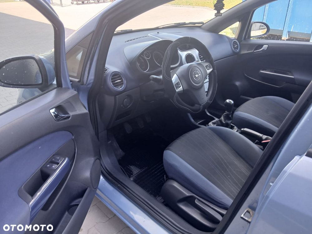 Opel Corsa 1.2 16V - 24