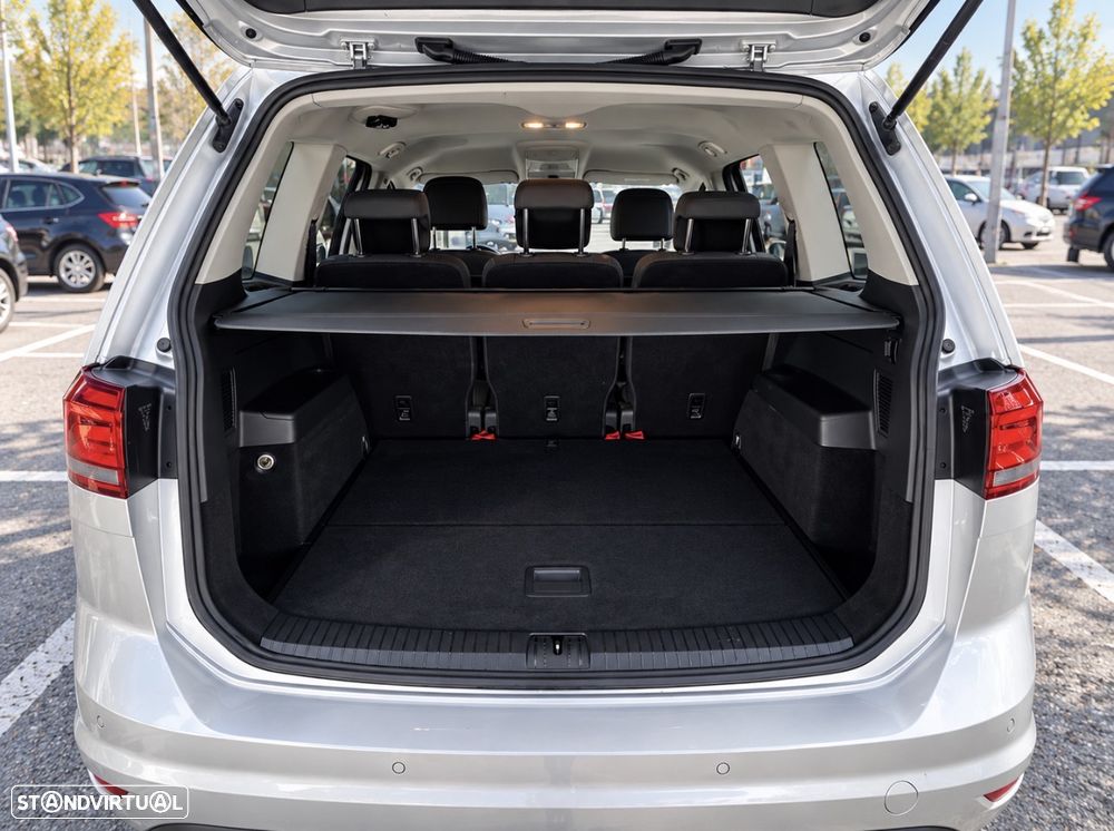VW Touran - 8