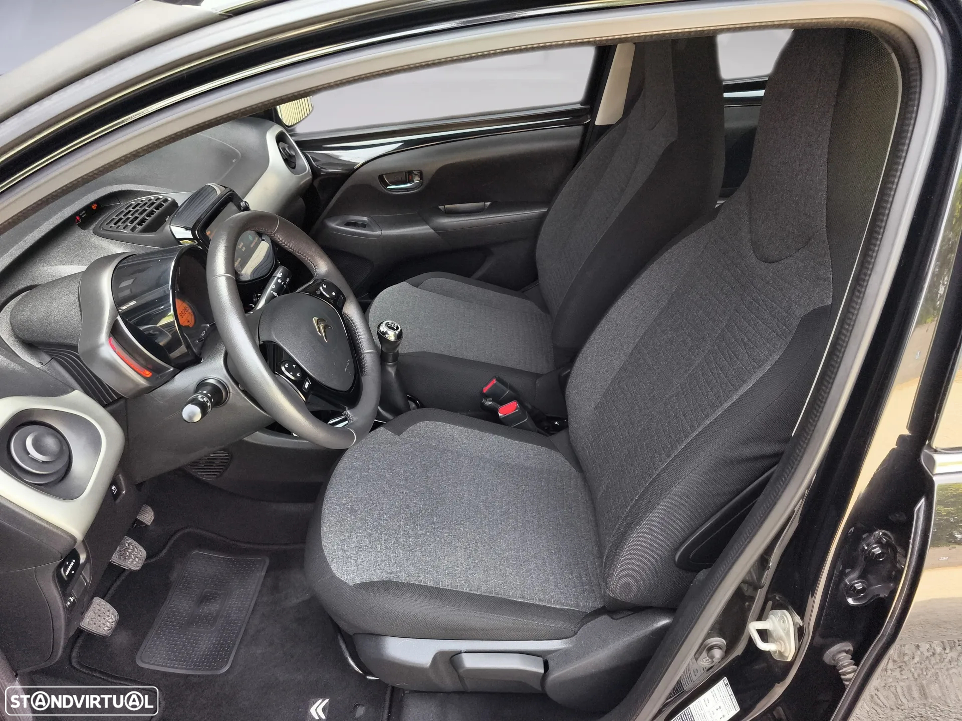 Citroën C1 1.2 VTi Shine - 8