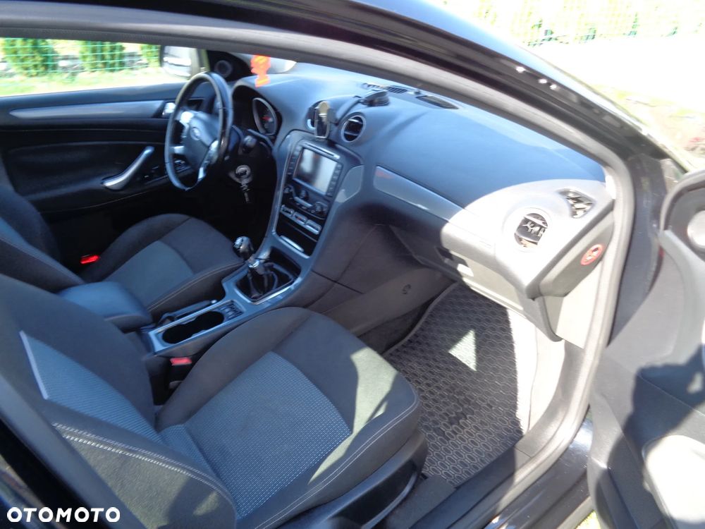 Ford Mondeo - 11