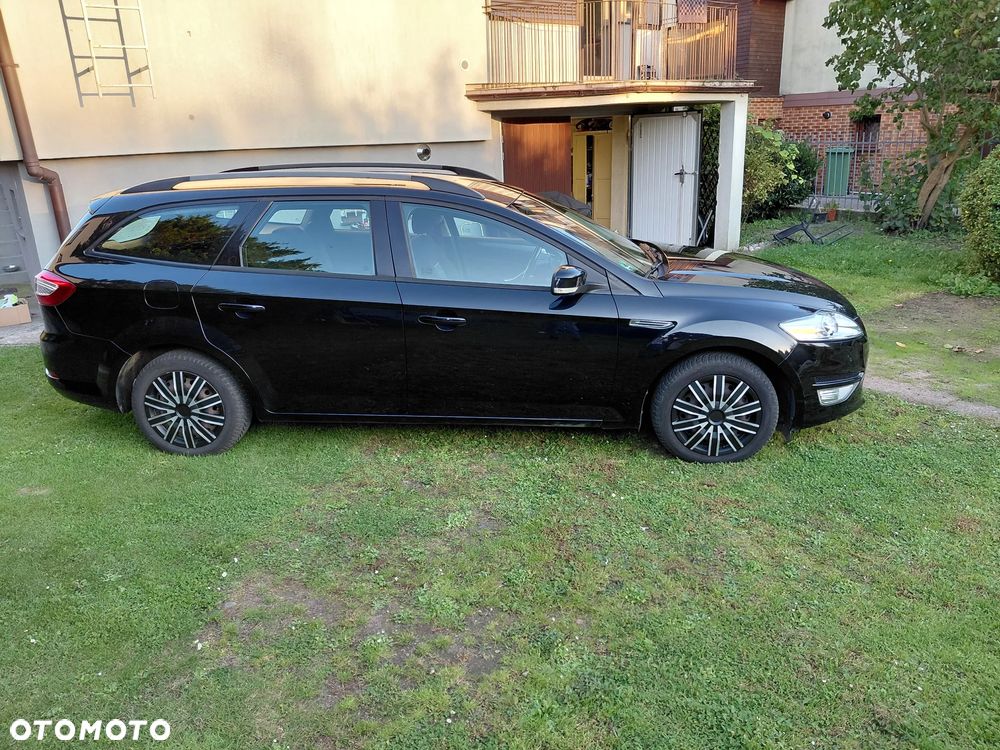 Ford Mondeo 2.0 TDCi Ambiente - 4