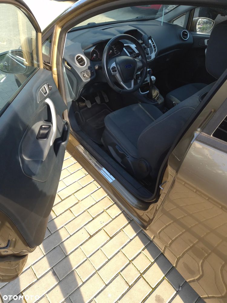 Ford Fiesta 1.25 Trend EU5 - 29