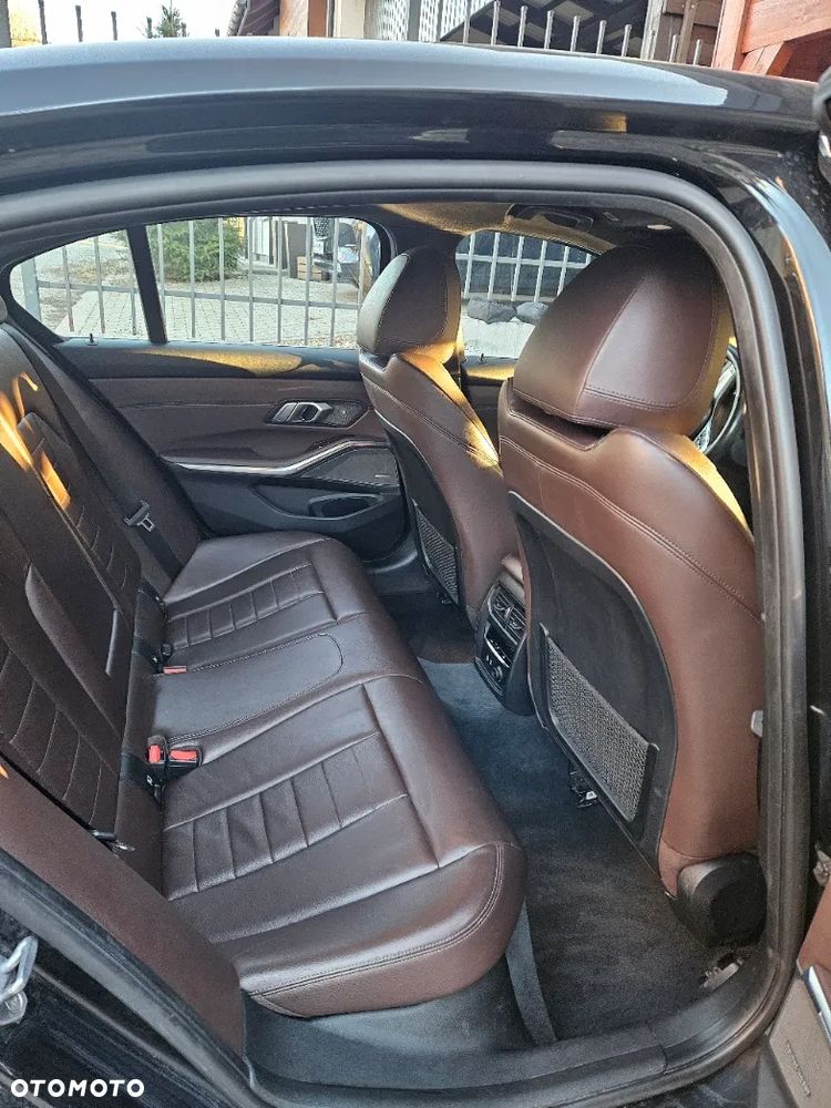 BMW Seria 3 330i M Sport sport - 20