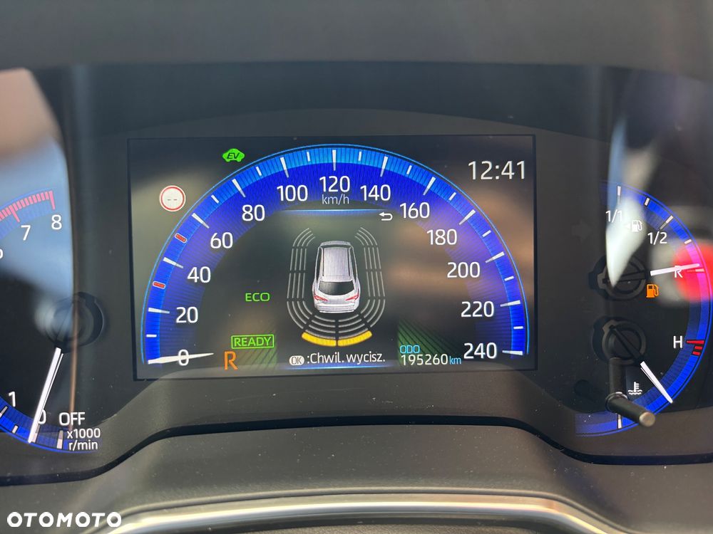 Toyota Corolla 2.0 Hybrid Comfort - 26
