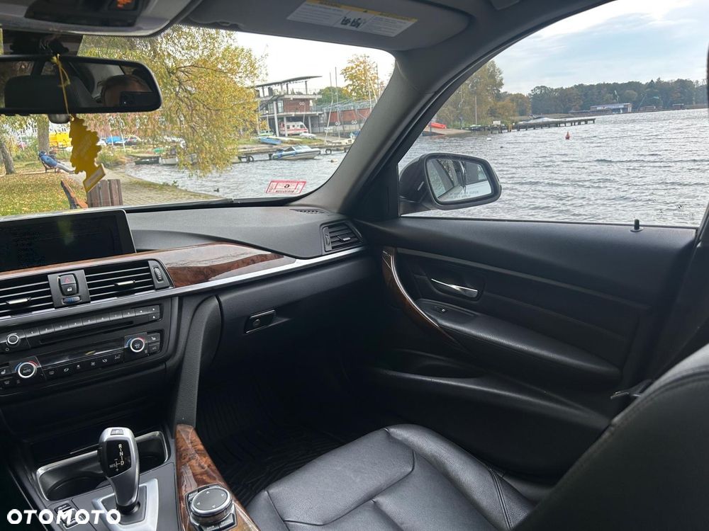 BMW Seria 3 328i xDrive - 8