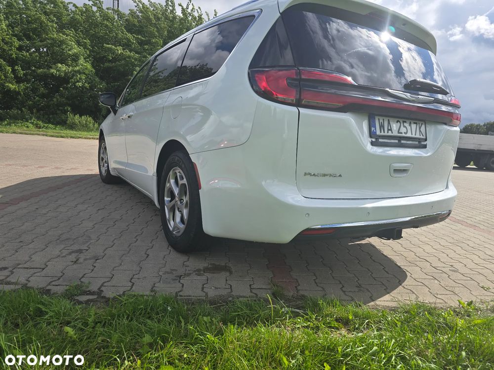 Chrysler Pacifica - 23