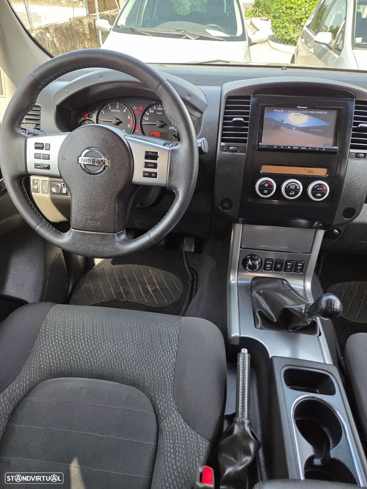 Nissan Navara 2.5 dCi CD XE P.Comfort +DPF+C-Channel 4WD - 6