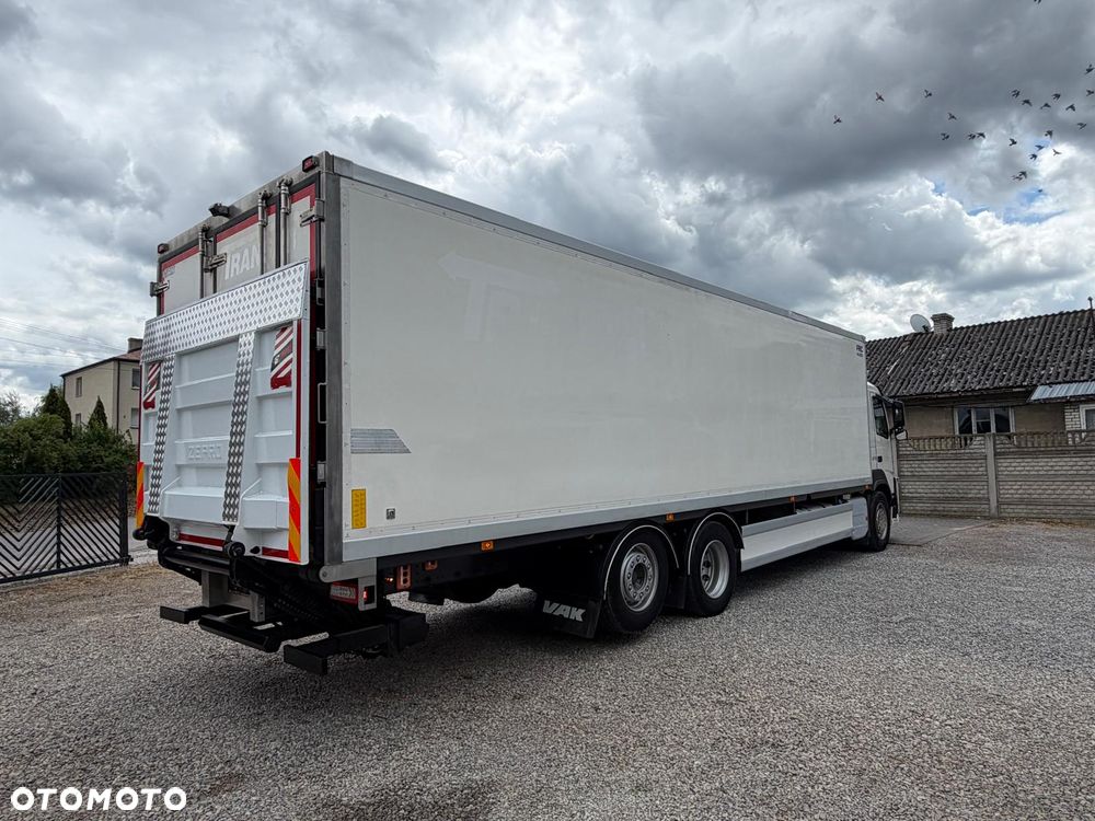Volvo FM 370 / 6x2 / Chłodnia / Winda / - 18