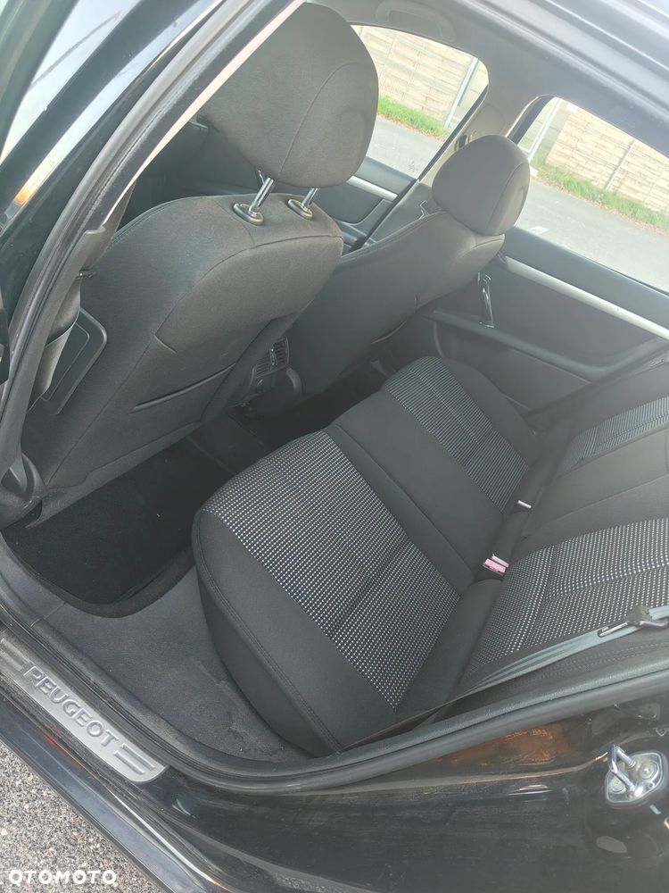 Peugeot 407 - 16