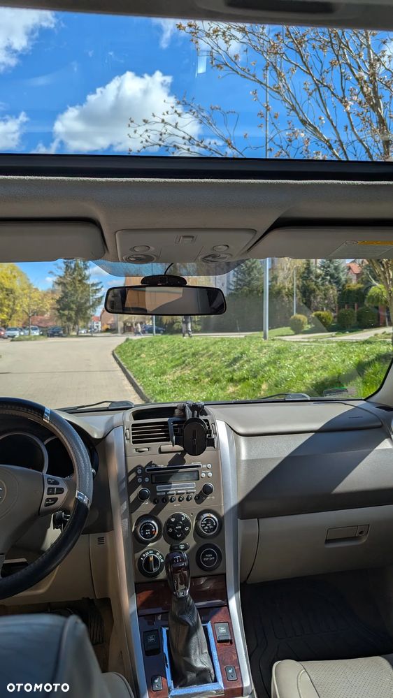 Suzuki Grand Vitara 1.9 DDiS - 9