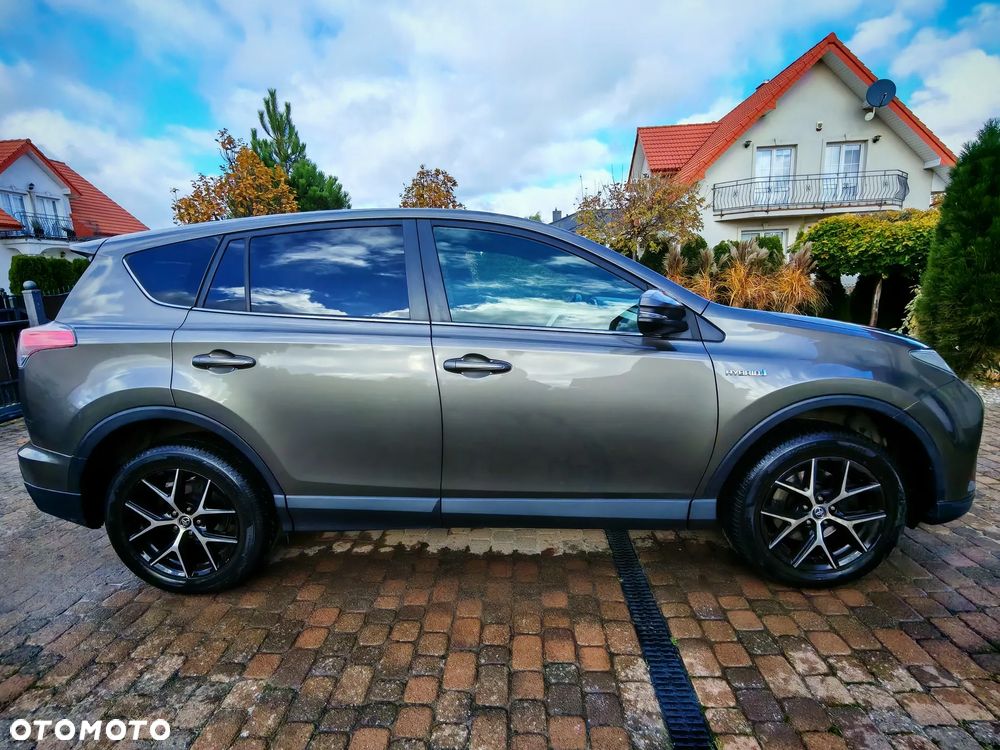 Toyota RAV4 - 13