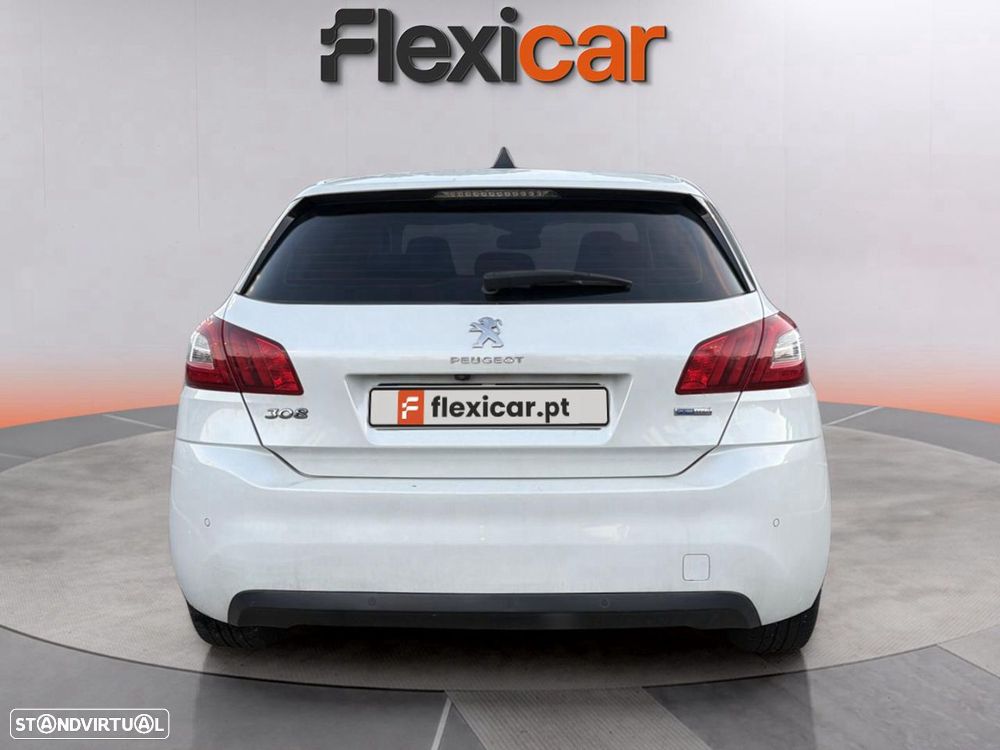 Peugeot 308 - 8