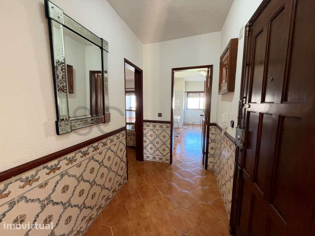 Apartamento T3 Centro Charneca de Caparica 106 m² de área útil - Grande imagem: 3/26