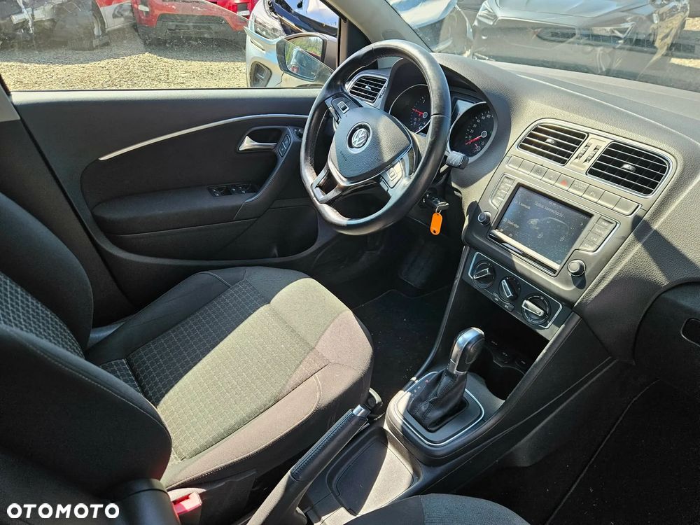 Volkswagen Polo 1.4 TDI (Blue Motion Technology) DSG Highline - 6
