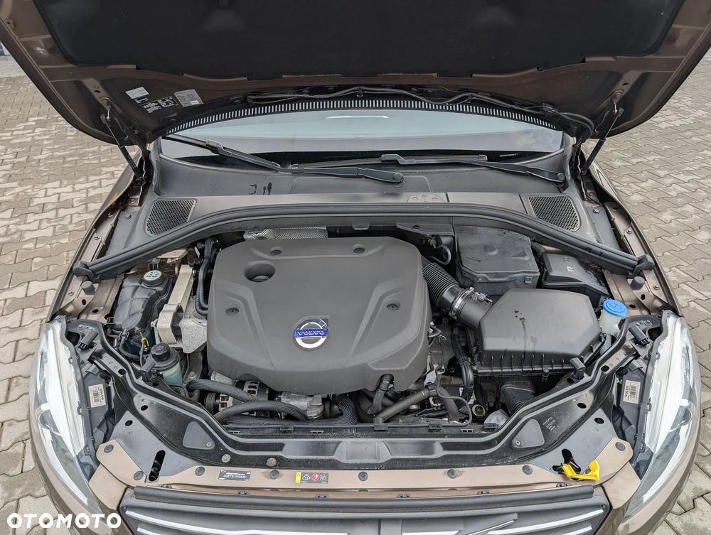 Volvo XC 60 D4 Drive-E Summum - 17