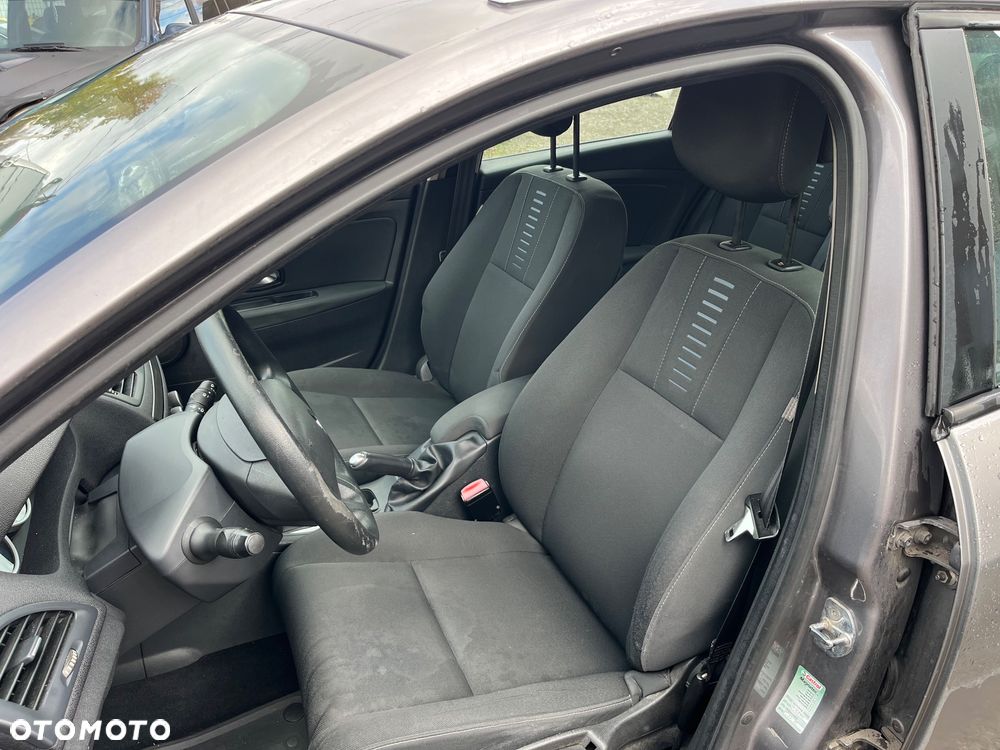 Renault Megane 1.6 16V Expression - 9